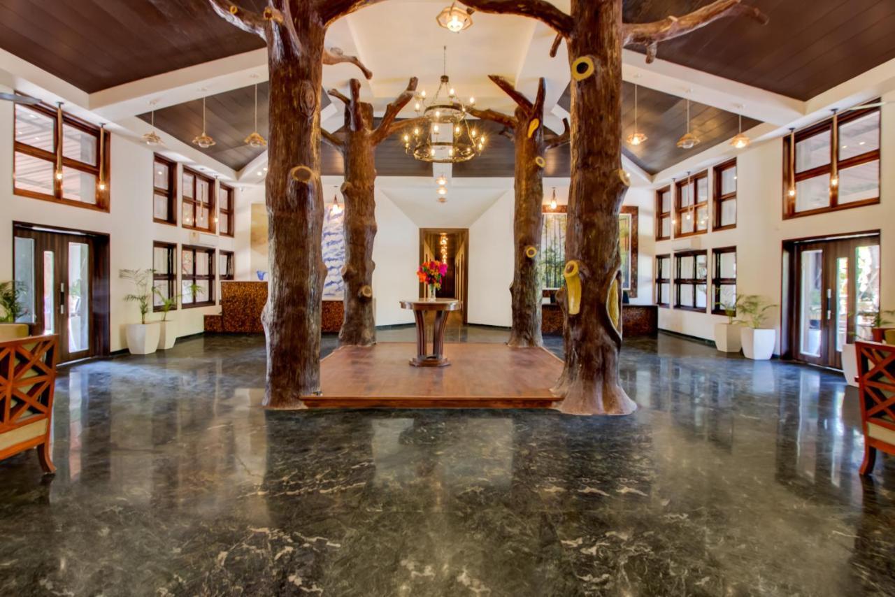 Club Mahindra Netrang Hotel ภายนอก รูปภาพ