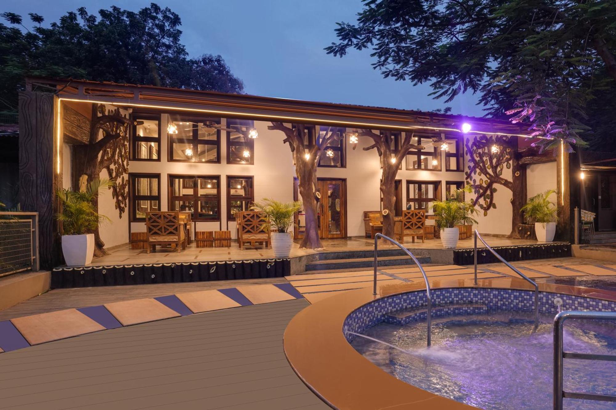 Club Mahindra Netrang Hotel ภายนอก รูปภาพ